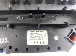 MERCEDES-BENZ 10024618 Fuse box MERCEDES-BENZ S-CLASS (W221) (2005-2013) — thumbnail 4