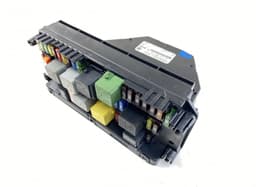 MERCEDES-BENZ F005V01525 F005V01626 Fuse box MERCEDES-BENZ E-CLASS (W212) (2009-2016) — thumbnail 1