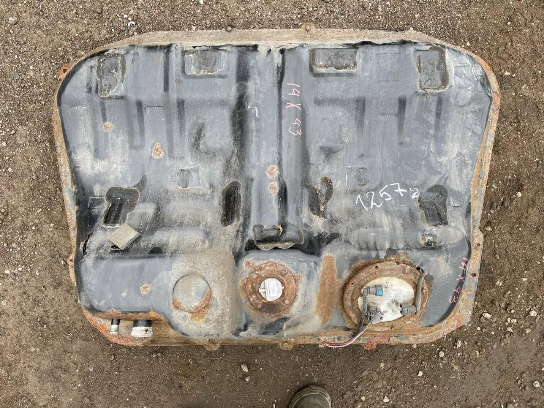 HYUNDAI 311003Z900 311103Z900 Fuel Tank HYUNDAI i40 (VF) (2011-2019)