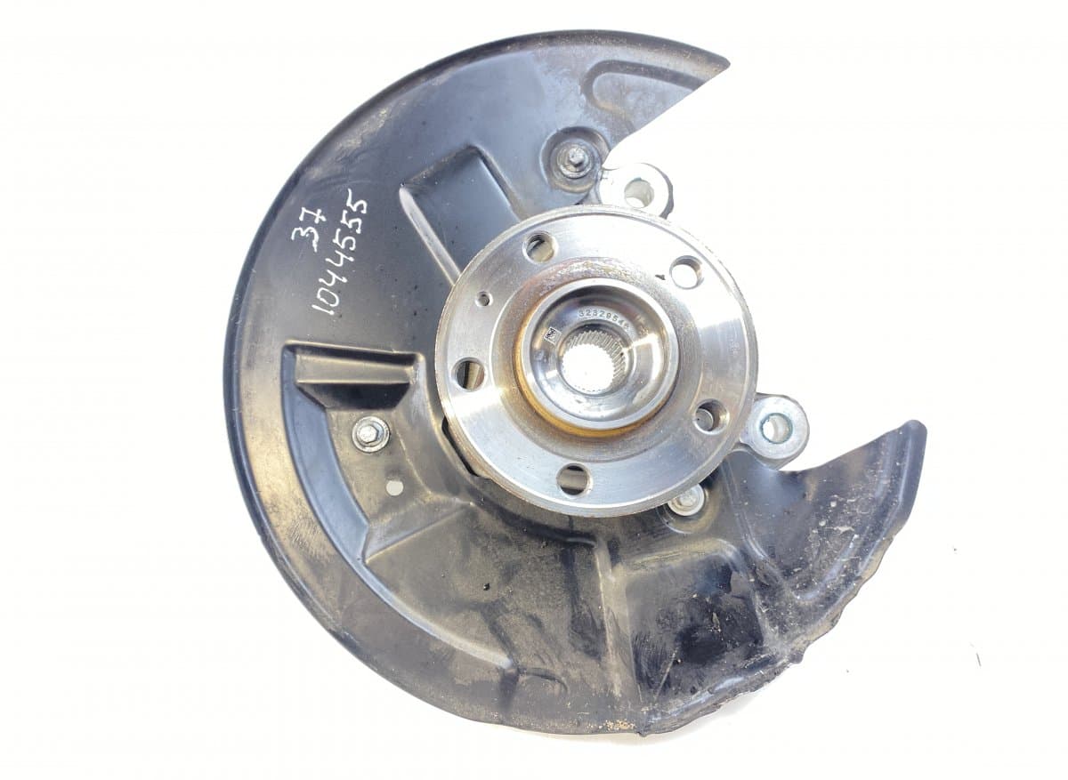 VOLVO 32221857 Wheel bearing housing front right VOLVO XC40 / EX40 / EC40 (536, 539) (2017-)