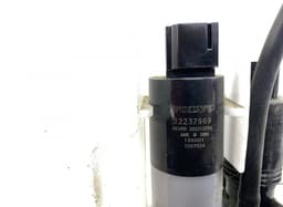 VOLVO 32229650 Window washer reservoir VOLVO XC40 (536) (10.17-) — thumbnail 3