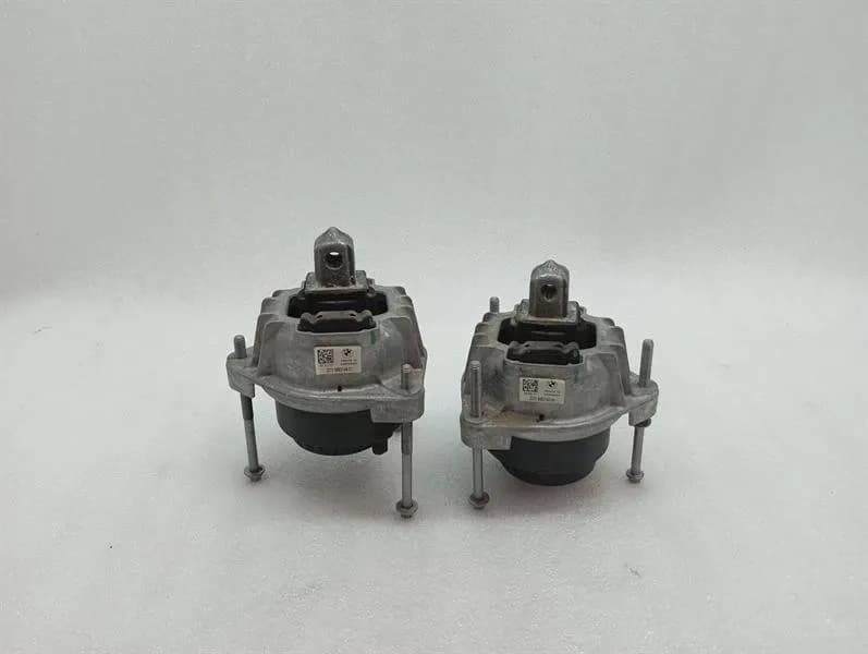 Rolls Royce Wraith RR5 COUPE Engine Mount Set 22116852148 SET Engine Mount V12-