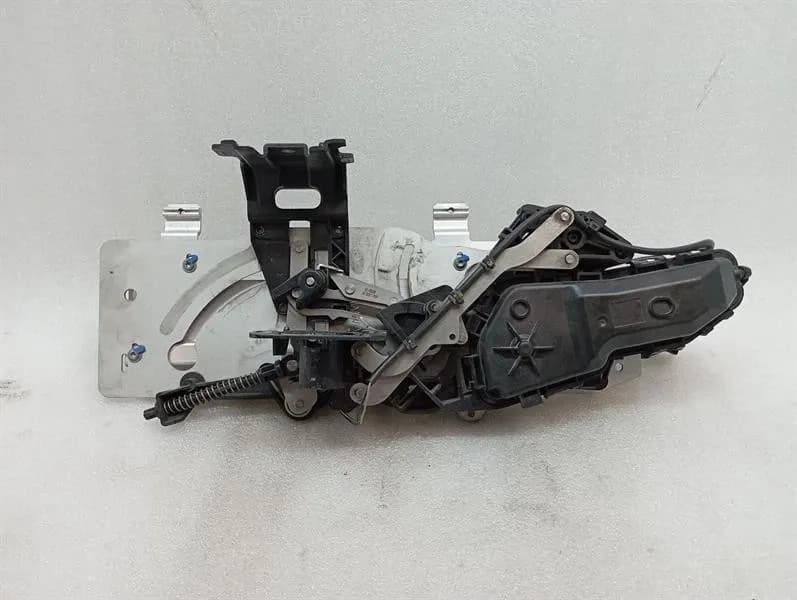 ROLLS ROYCE WRAITH RR5 DAWN RADIATOR MASCOT RETRACTABLE 51137377371-