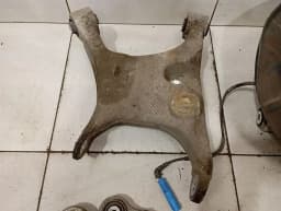 ROLLS ROYCE Rolls Royce Phantom MK7 VII 7 Left Rear Hub 3332677791 Rear Wheel Bearing Housing - — thumbnail 4