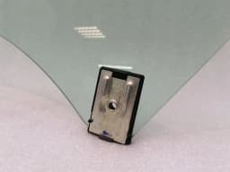 TESLA Tesla Model 3 Left Front Door Glass 1077900-99-A Door Window Front Left- — thumbnail 6