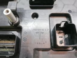TESLA Tesla Model 3 Standard Range Electronic module 1583991-01-C Controller BCM- — thumbnail 5