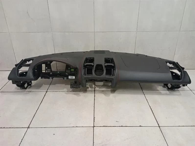Porsche Cayman 981 Dashboard 98155210120DRK LHD Dashboard LEATHER INDIAN RED-