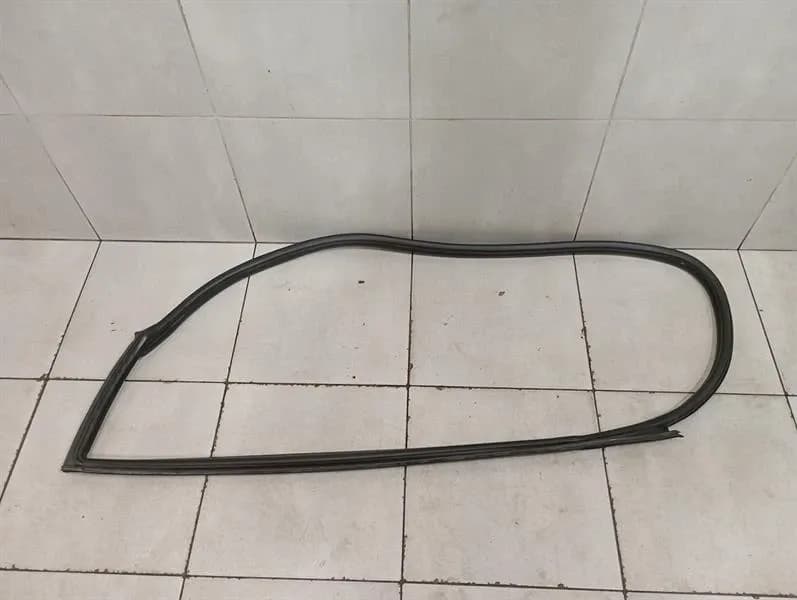 Porsche Cayman 981 GT4 Door Seal 98153707502 Left Door Seals -