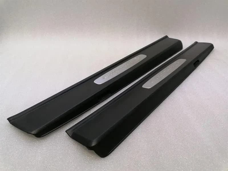 PORSCHE Porsche Cayman S 981 Door Sill 9815046670 Door Sill 98150466802-