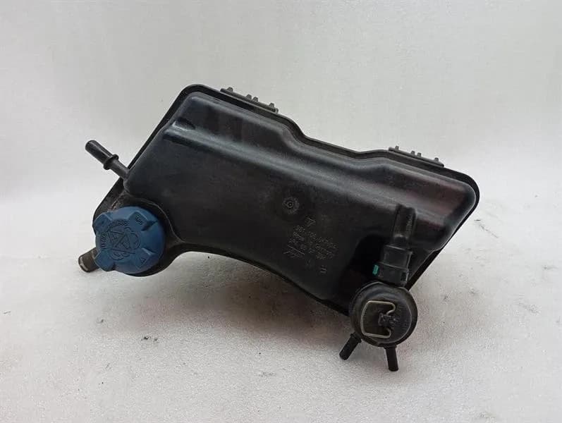 Porsche Cayman 981 GT4 Expansion Tank 98110604704 Expansion Tank Coolant