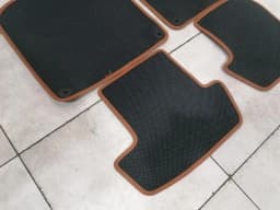 PORSCHE PORSCHE 911 992 FLOOR MATS COGNAC LEATHER HERITAGE RIGHT HAND DRIVE RHD- — thumbnail 4
