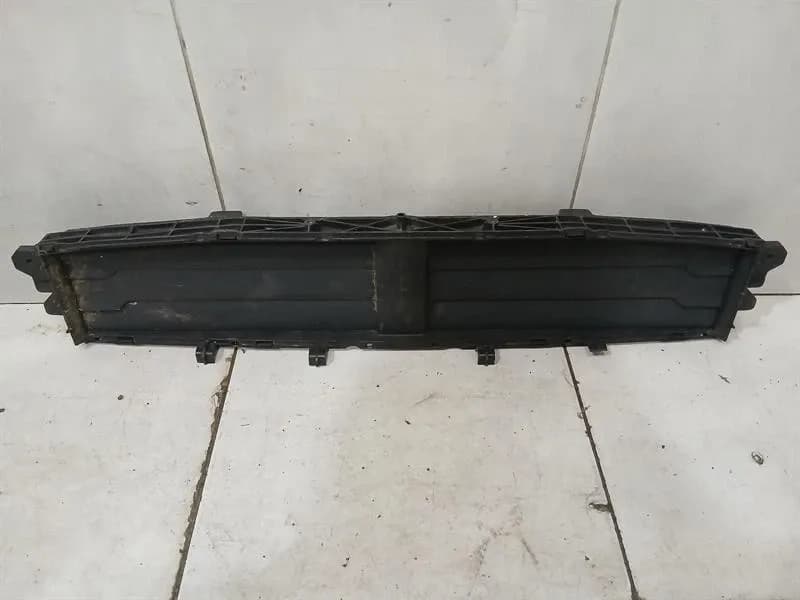 Porsche Macan 95B Front Grille 95B121635 Radiator Grille