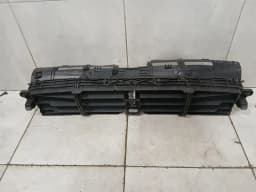 PORSCHE Porsche Macan 95B Front Grille 95B121635 Radiator Grille — thumbnail 4