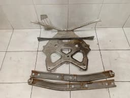 PORSCHE Porsche Cayman 718 holder bracket 98133126113 holder carrier — thumbnail 2
