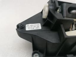 PORSCHE Porsche Cayman 987 manual gear selector 99742401000 shift gate — thumbnail 4
