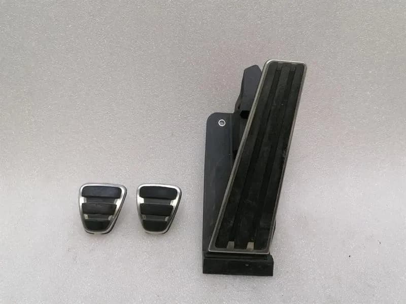 Porsche 911 997 GT3 RS Throttle Pedal (Electrical) 99742301902 Throttle Pedal-