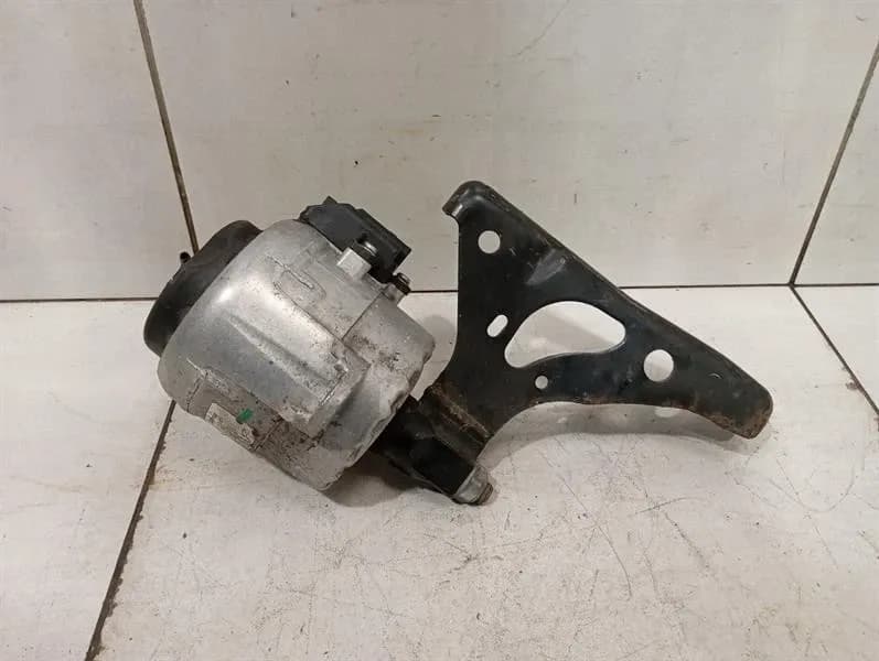 PORSCHE Porsche Cayman 718 Gearbox Mount 982399202D Gearbox Mount -