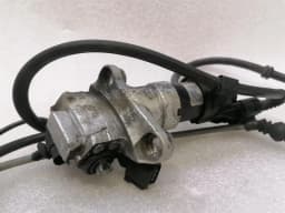PORSCHE Porsche Cayman 981 GT4 PBM Park Brake Engine 298609404 Left Parking Brake Motor — thumbnail 4