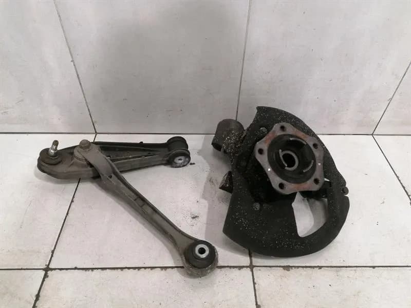Porsche 911 997 Right Front Hub 997341666 Wheel Bearing Housing Front Right-