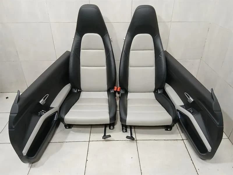 PORSCHE PORSCHE 991 CARRERA CAYMAN 4-WAY SPORT SEATS 718 718 SEAT INTERIOR SET-