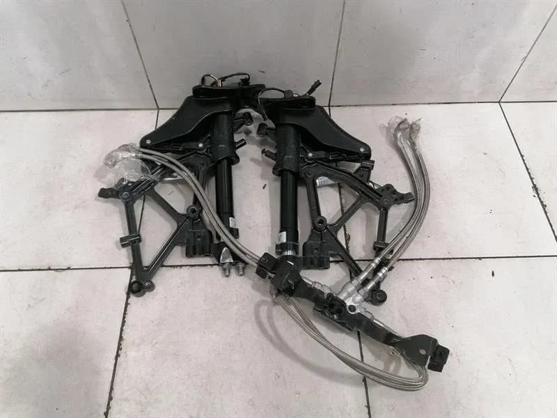MCLAREN McLaren 720S coupe 14A1175CP rear spoiler hydraulics Aero brake cylinder set-