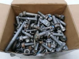 MCLAREN McLaren 720S Coupe SCREWS BOLTS FROM ONE CAR SET BOLTS- — thumbnail 3