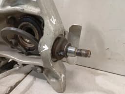 MCLAREN McLaren 600LT Spider Right Rear Hub 14BA024CP Wheel Bearing Housing Rear Right - — thumbnail 6