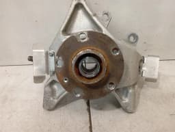 MCLAREN McLaren 600LT Spider Right Rear Hub 14BA024CP Wheel Bearing Housing Rear Right - — thumbnail 4