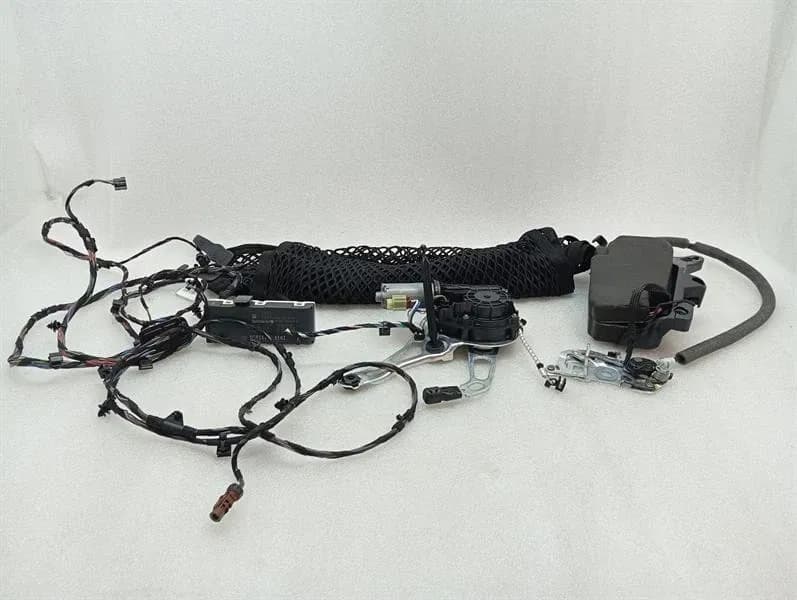 MERCEDES-BENZ Mercedes C Class W205 Electric Boot hinge A2229006008 tailgate hinge