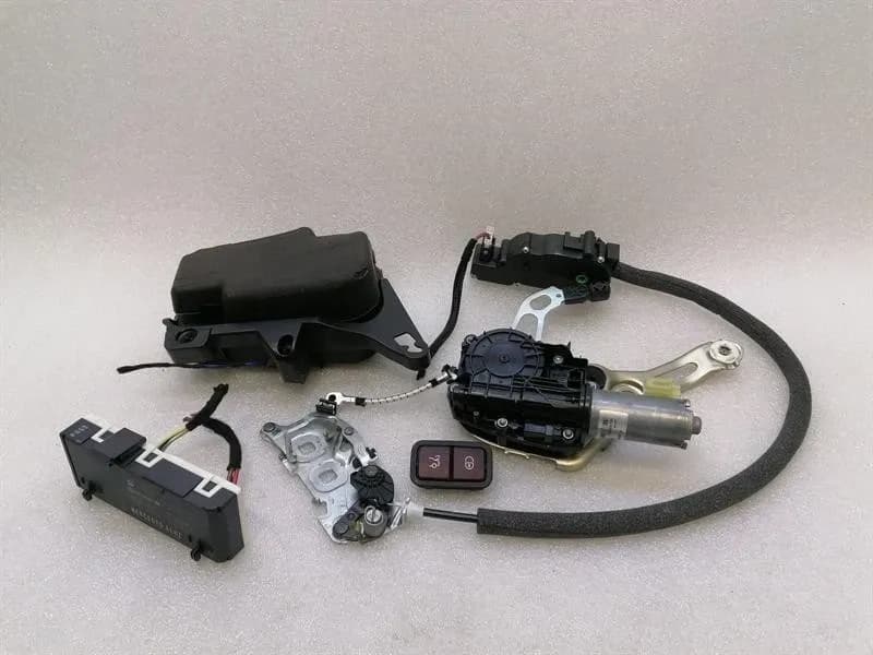 MERCEDES-BENZ Mercedes C Class W205 Boot Lock Set A2058200142 Boot Lid Drive Unit-