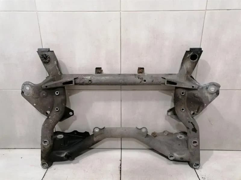 MERCEDES-BENZ Mercedes C Class W204 Beam Subframe Front A2046280657 Front Axle Carrier