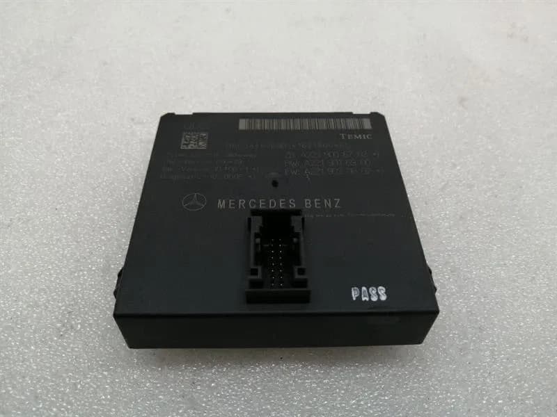 MERCEDES-BENZ Mercedes S-Class W221 Central Gateway Module A2219006702 ECU