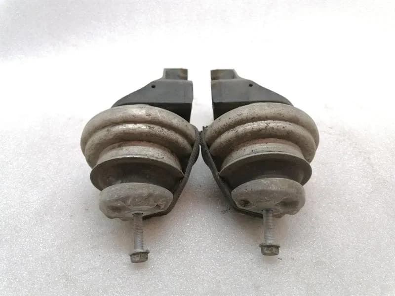 MERCEDES-BENZ Mercedes GT C190 GTS S Coupe Gearbox Mount Set A1902401200 Gearbox Mount Set-