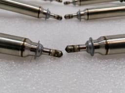 MERCEDES-BENZ MERCEDES W205 C63 AMG Fuel Rail A2740701195 Fuel Injector Molding Injector - — thumbnail 6