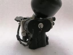 MERCEDES-BENZ Mercedes S-Class W222 Front ABC Valve A2213200958 Front Hydraulic Valve — thumbnail 4