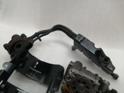 MERCEDES-BENZ Mercedes C43 AMG M276 V6 W205 oil pump A2761800701 oil pump oil auxiliary pump- — thumbnail 4