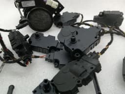 MERCEDES-BENZ MERCEDES S-CLASS W222 HVAC ACTUATORS SET A2228301103 HEATER FLAP ACTUATOR RHD- — thumbnail 5