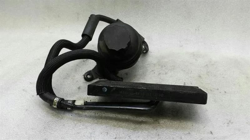 Mercedes CL W216 Power Steering Radiator A2215000500 Power Oil Cooler