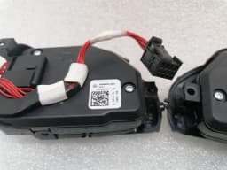 MERCEDES-BENZ MERCEDES GT C190 GTS S STEERING WHEEL MFL Switch A0999051304 RIGHT HAND DRIVE RHD- — thumbnail 7