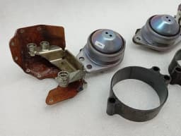FERRARI Ferrari GTC4 Lusso F151M engine mount set 259757 engine mount set- — thumbnail 4