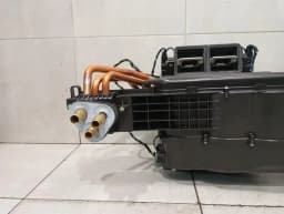 FERRARI FERRARI 812 SUPERFAST F152M HEATER UNIT EVAPORATOR 89052300 RIGHT HAND DRIVE RHD — thumbnail 3