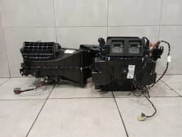 FERRARI FERRARI 812 SUPERFAST F152M HEATER UNIT EVAPORATOR 89052300 RIGHT HAND DRIVE RHD — thumbnail 9