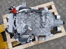 FERRARI 9300KM FERRARI GTC4 LUSSO T DCT 3.9 V8 F151M Gearbox 321441 DCT Gearbox 864807- — thumbnail 4