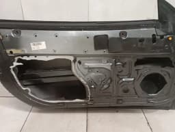 FERRARI Ferrari California T F149 14-17 Left Front Door 85679211 RHD Door Front Left — thumbnail 10