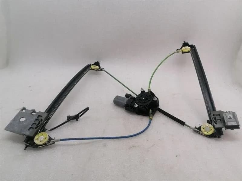 Ferrari FF F151 Left Front Door Winder 82127600 Window Regulator Front Left