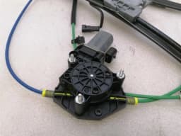FERRARI Ferrari GTC4 Lusso F151M Left Front Door Winder 82127600 Window Regulator Front Left — thumbnail 6