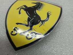 FERRARI FERRARI GTC4 LUSSO T 3.9 V8 F151M 87344500 SQUADRA CORSE SHIELD BADGE — thumbnail 5
