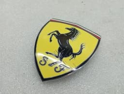 FERRARI FERRARI GTC4 LUSSO T 3.9 V8 F151M 87344500 SQUADRA CORSE SHIELD BADGE — thumbnail 3