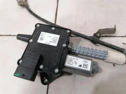 FERRARI Ferrari GTC4 Lusso F151M PBM Park Brake Engine 313261 Parking Brake Motor — thumbnail 3