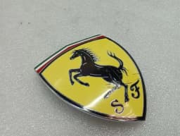 FERRARI FERRARI GTC4 LUSSO T 3.9 V8 F151M 87344500 SQUADRA CORSE SHIELD BADGE — thumbnail 4